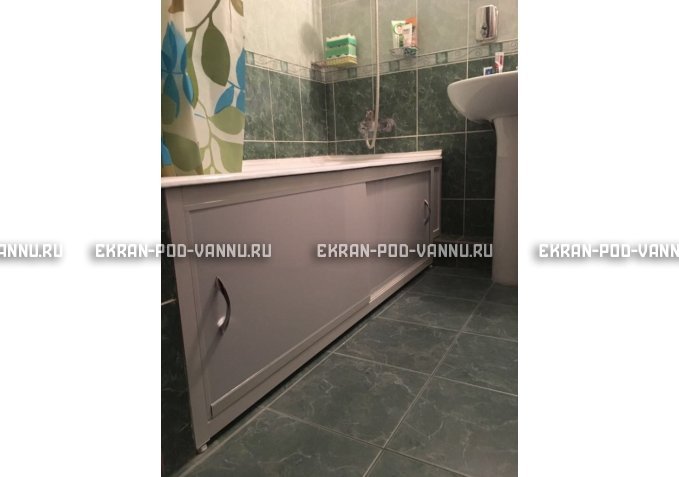 Экран  EUROPLEX Роликс белый с вставкой – купить по цене 10400 руб. в интернет-магазине в городе Мурманск картинка 2